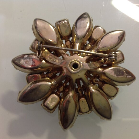Coro Brooch Blue Stones on Gold Metal Snowflake Sunburst Starburst - Picture 10 of 12